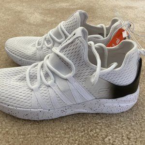 NWT Ladies Fabletics Avila Mesh Sneakers 9 NEW